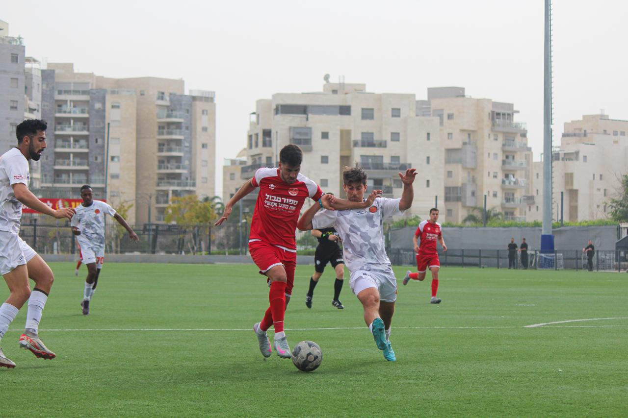 נפרדו בחלוקת נקודות (סהר בראל מדיה הפועל מרמורק)